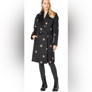 NWT Avec Les Filles Double Face Star Print coat.
Size L